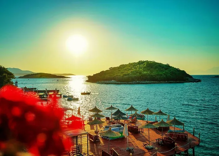 Summer Time Hotel